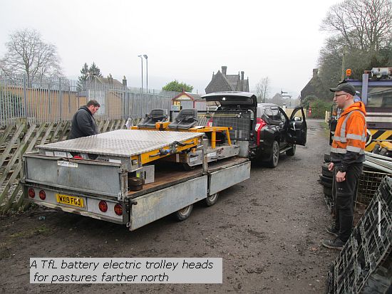 0534 TfL trolley