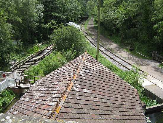 Amberley shed hiding a standard gauge Simplex
