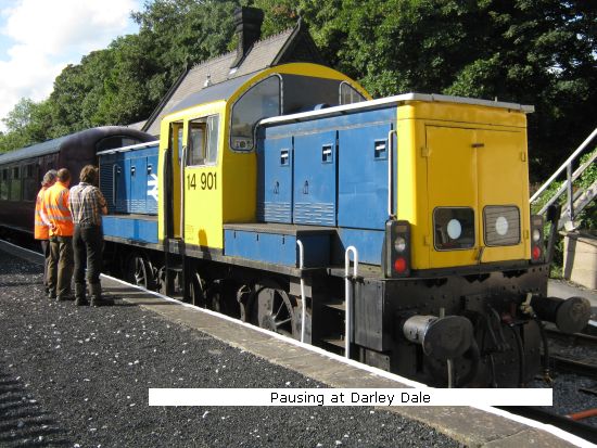 14901 pausing at Darley Dale