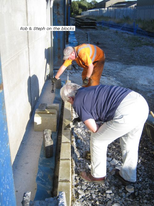 Shed work - Rob & Steph doing the blocks