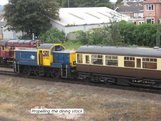 14901 propelling the dining set