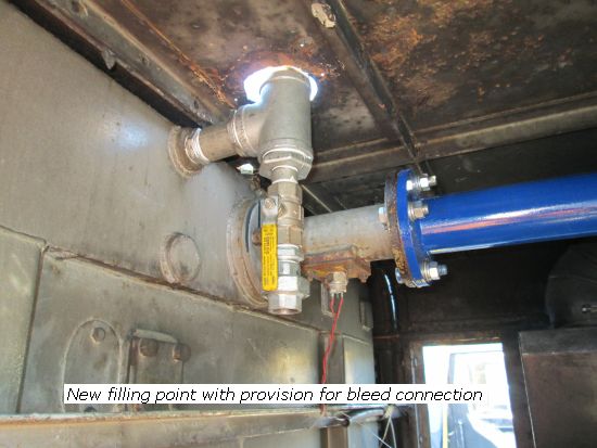 14 901 new filling point with providsion for bleed connection