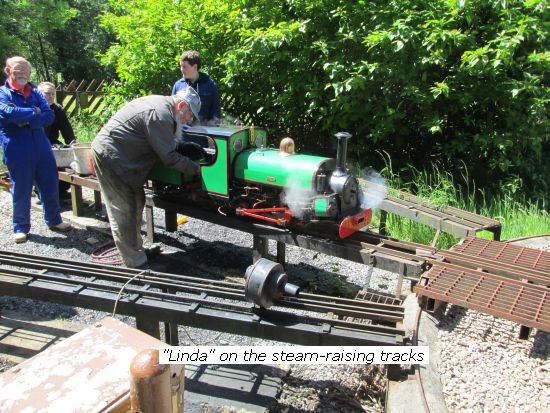 Linda 0-4-0ST with Tender on preparation track 