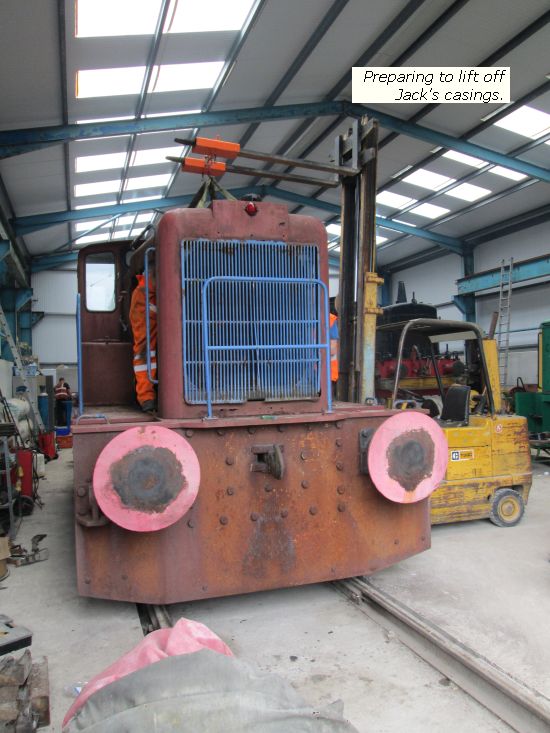 Jack - prepared to lift its casings