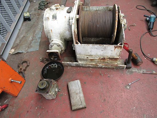 stripped winch 8118