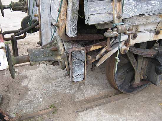 Damaged wagon, perfect for the highly detailed model you want to build